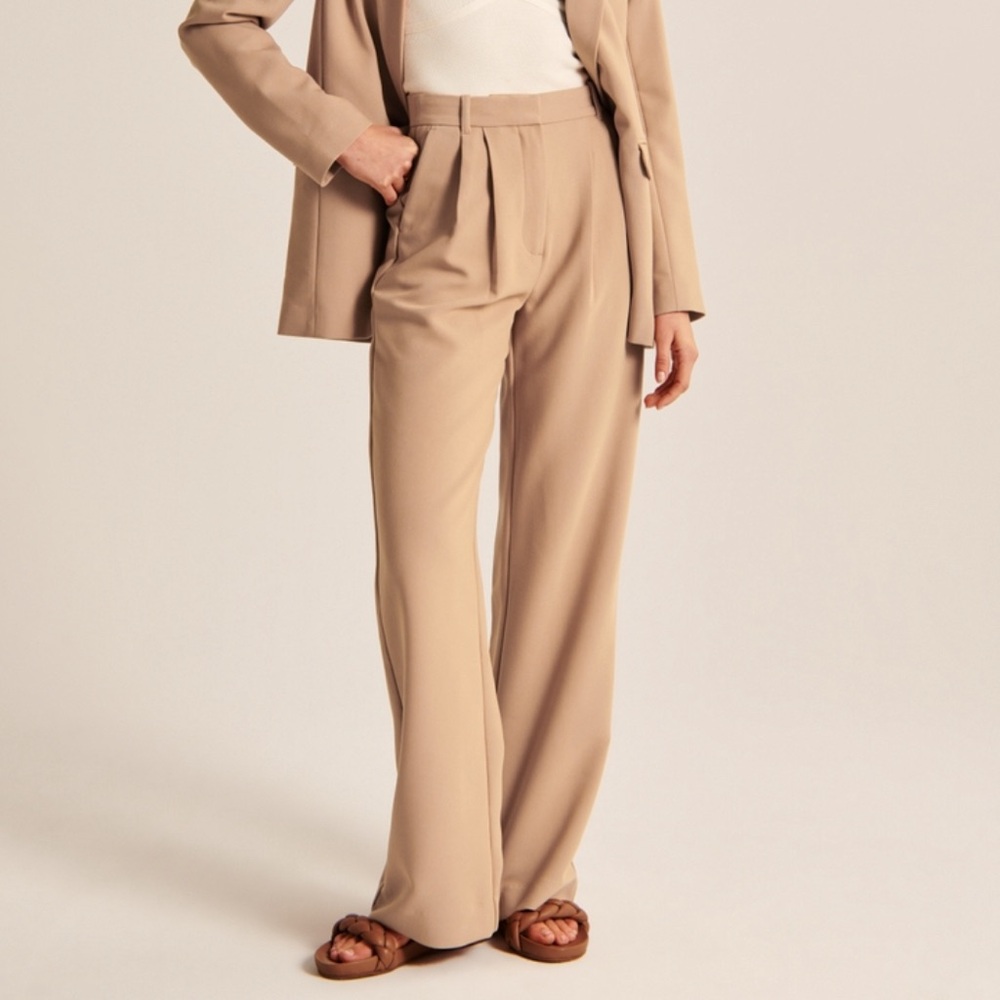 Abercrombie and Fitch Sloane tailored pant in light brown